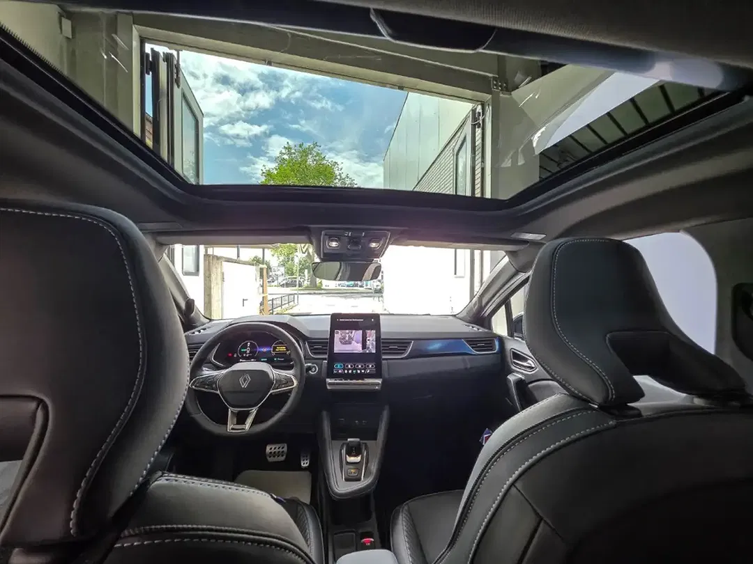 Renault Captur - Thumbnail 8