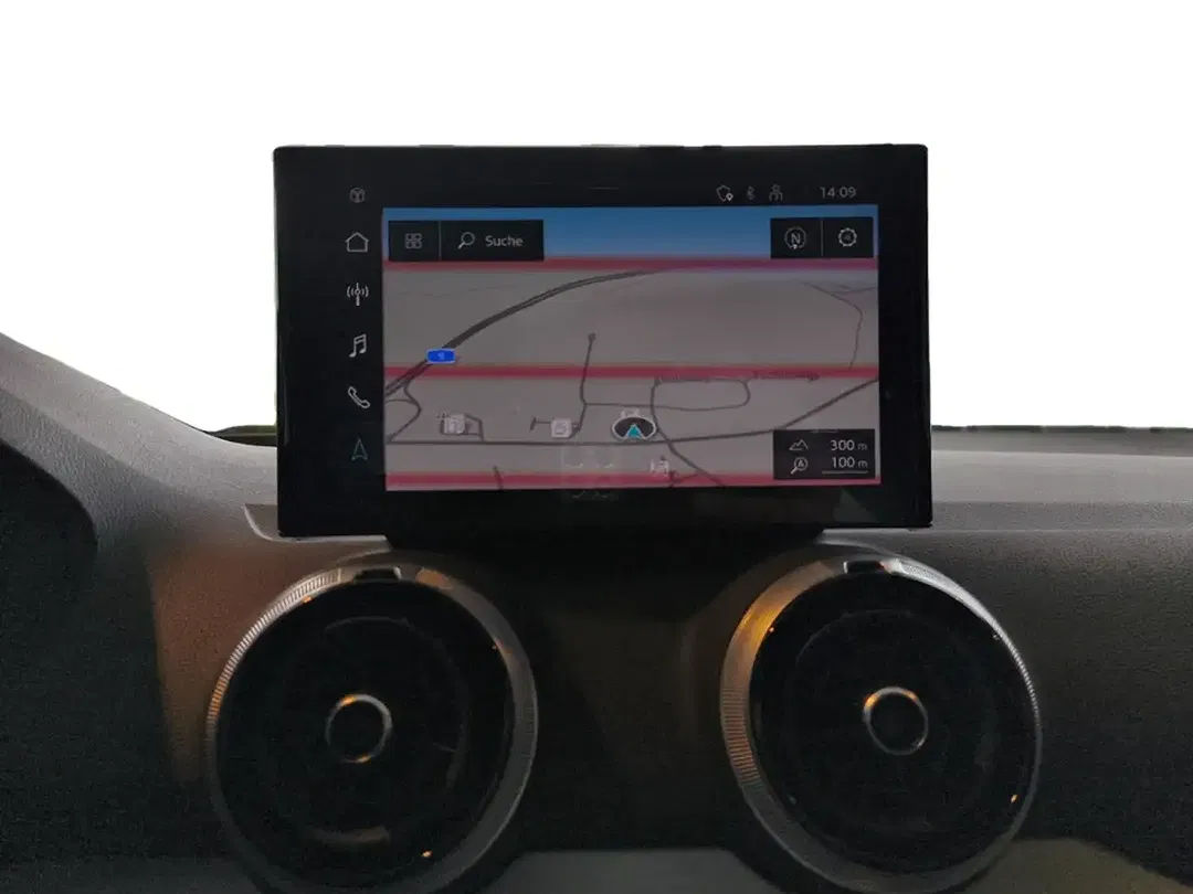 Audi Q2 - Thumbnail 12