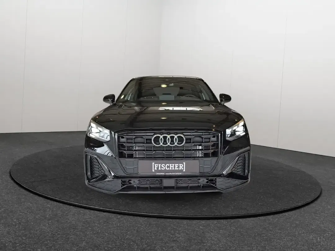Audi Q2 - Thumbnail 2