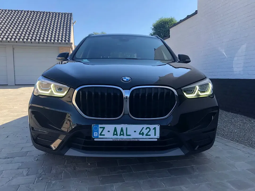 BMW X1 - Thumbnail 2