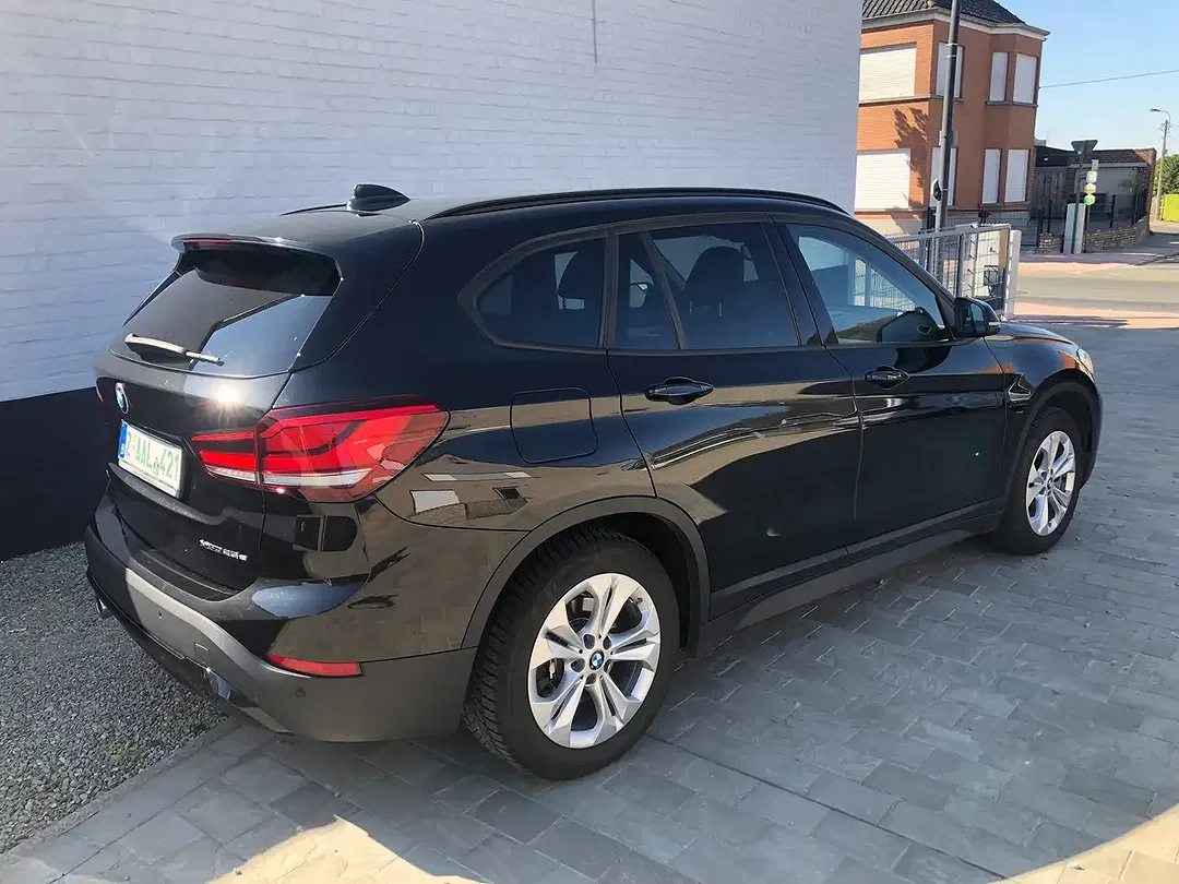 BMW X1 - Thumbnail 4