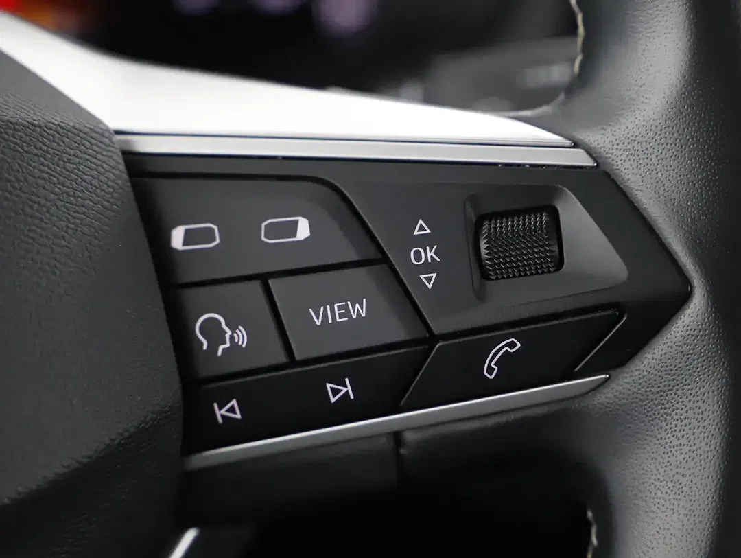 SEAT Arona - Thumbnail 10