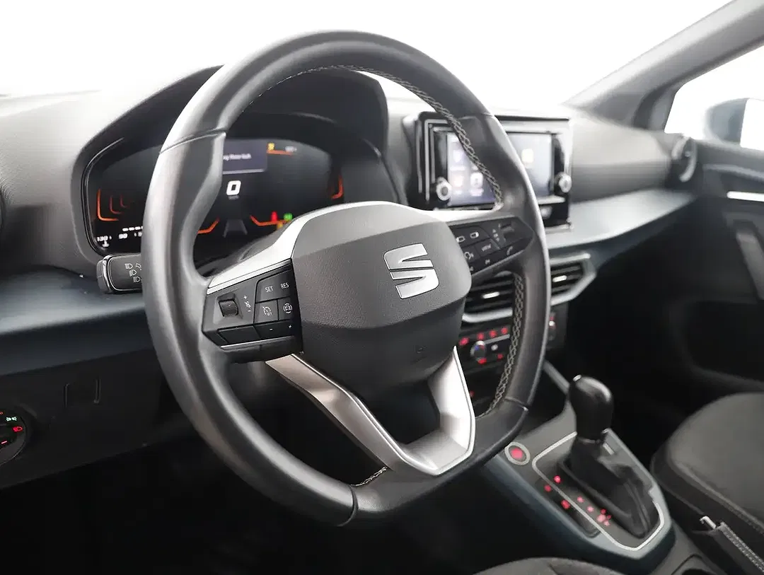 SEAT Arona - Thumbnail 12