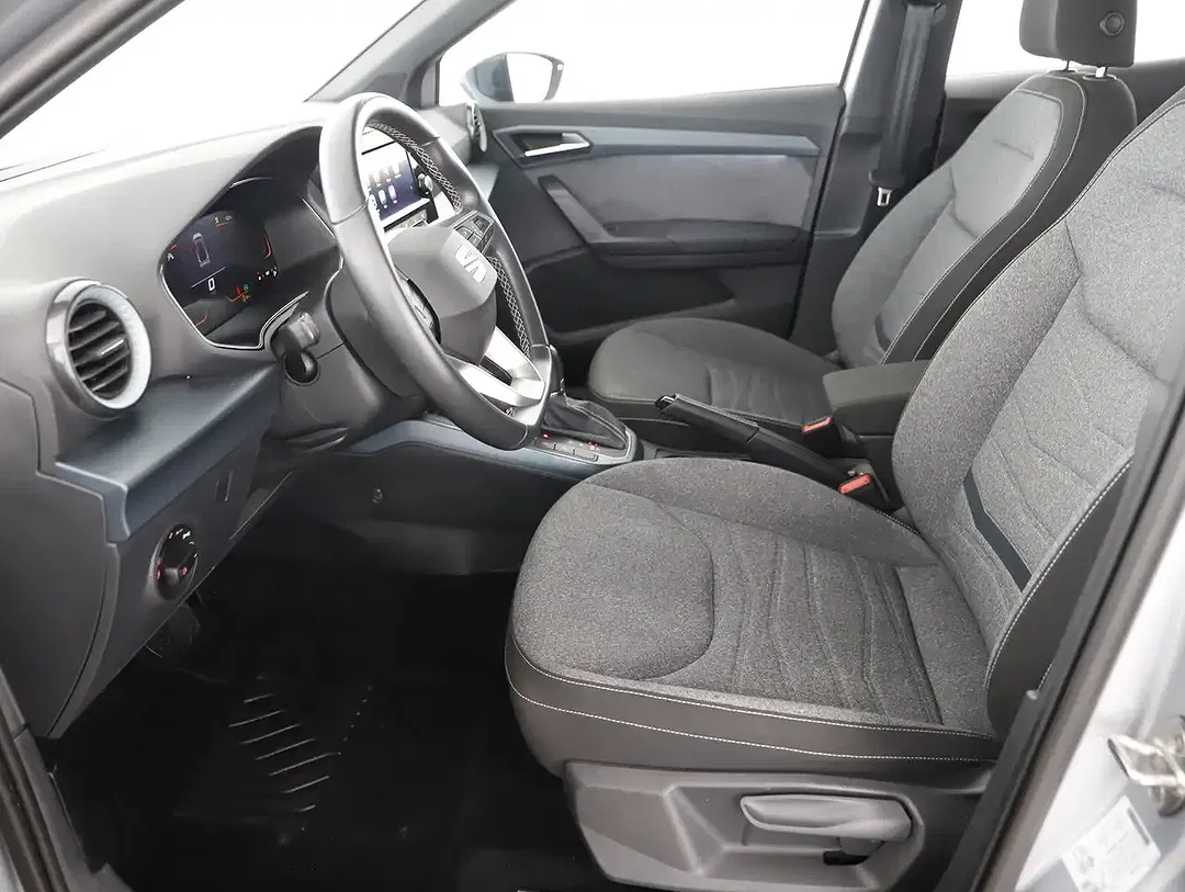 SEAT Arona - Thumbnail 8