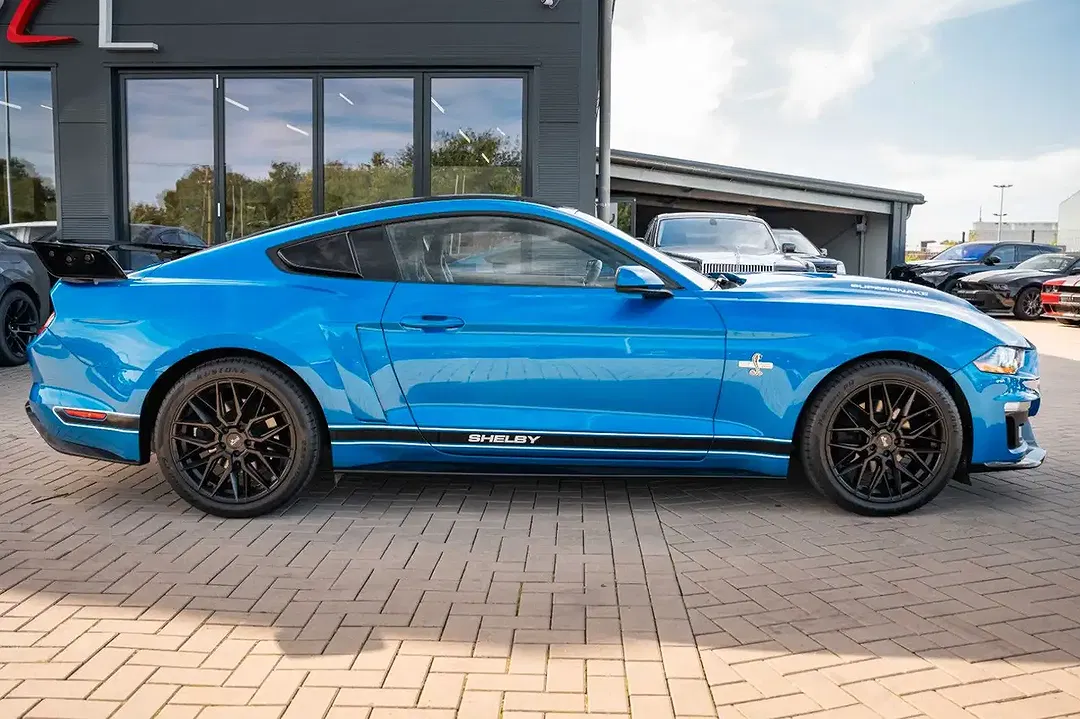 Ford Mustang - Thumbnail 12