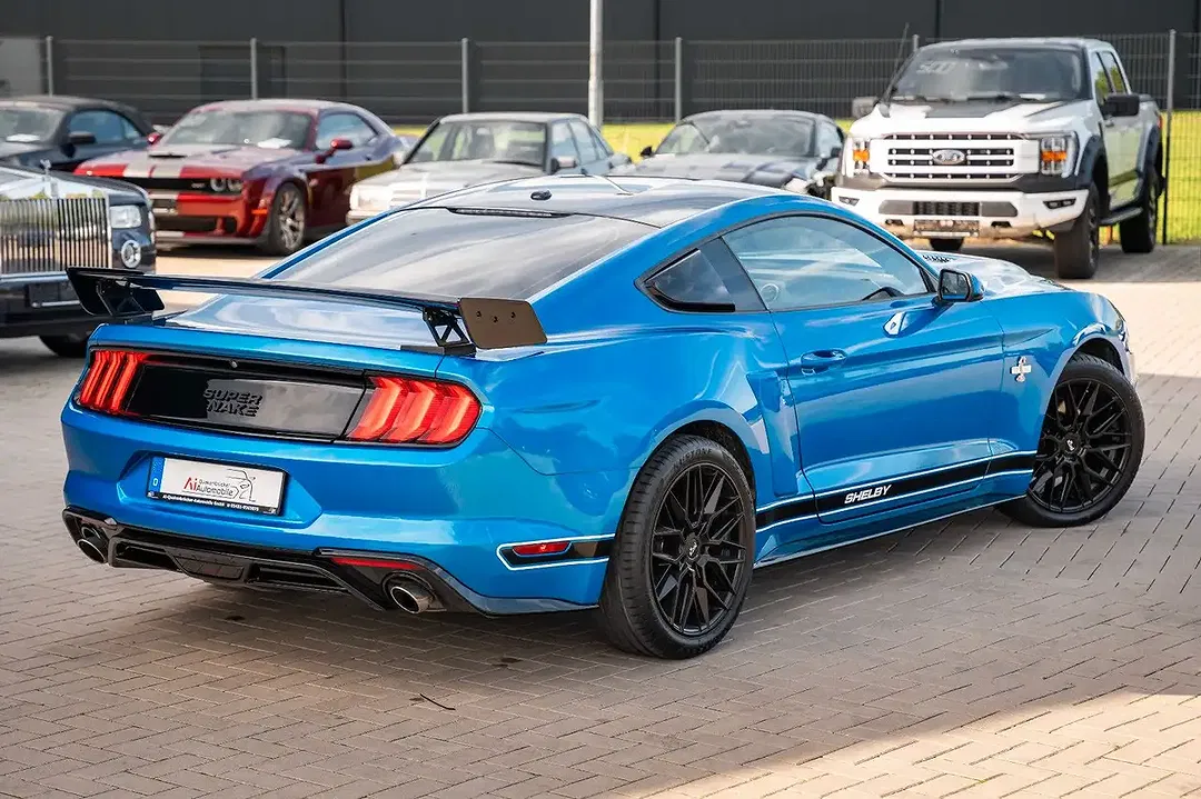Ford Mustang - Thumbnail 13