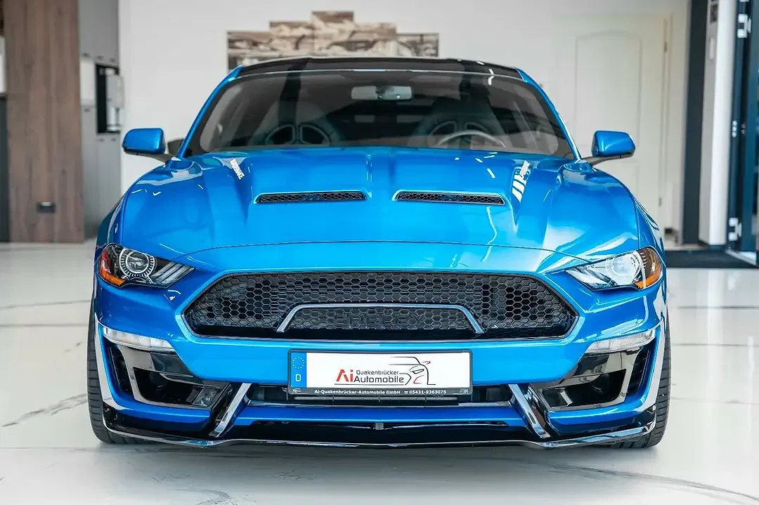 Ford Mustang - Thumbnail 2
