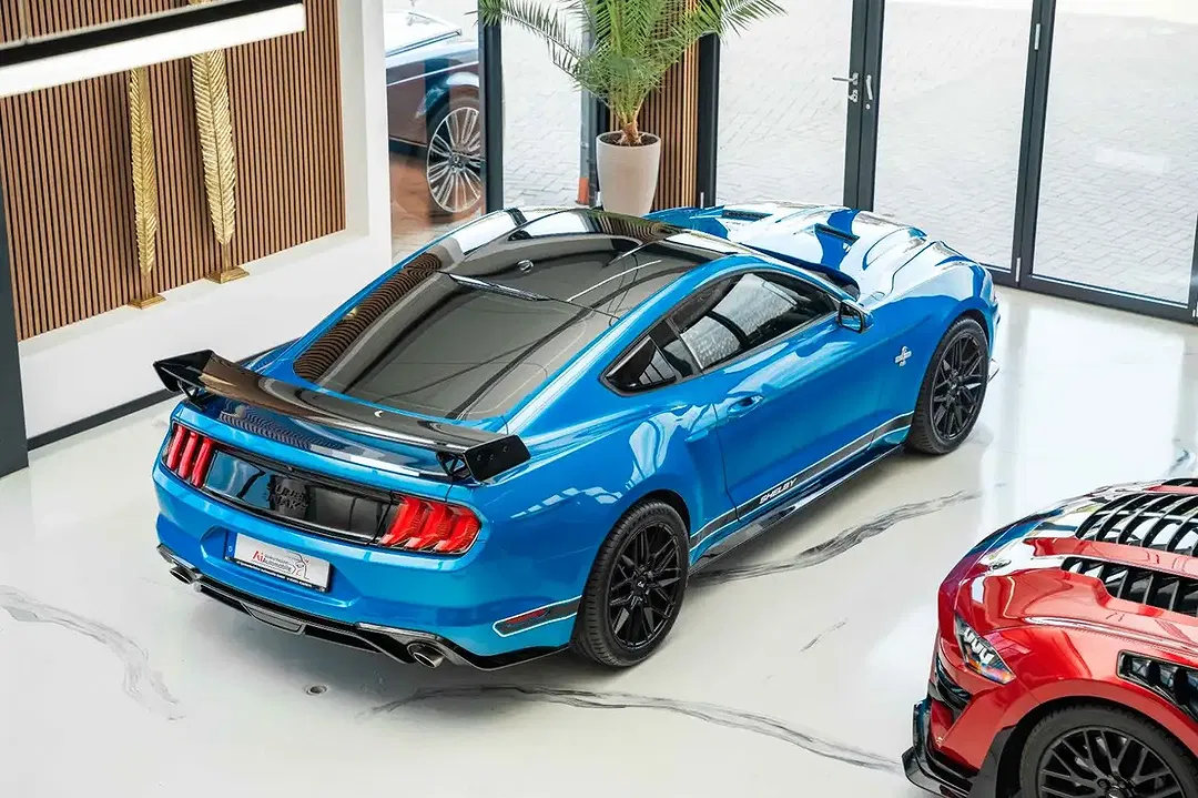 Ford Mustang - Thumbnail 6