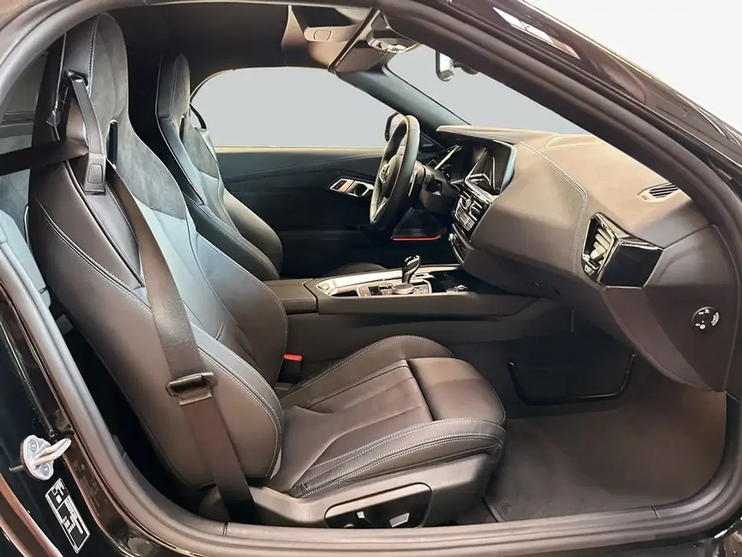 BMW Z4 - Thumbnail 13