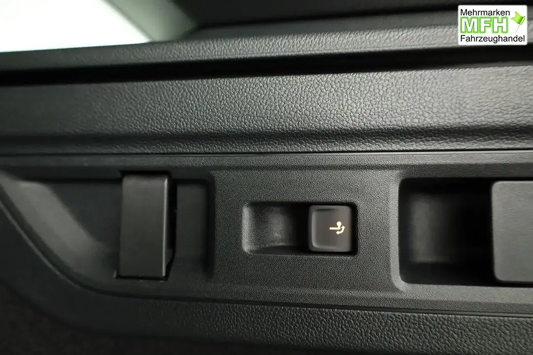 Volkswagen Passat Variant - Thumbnail 13