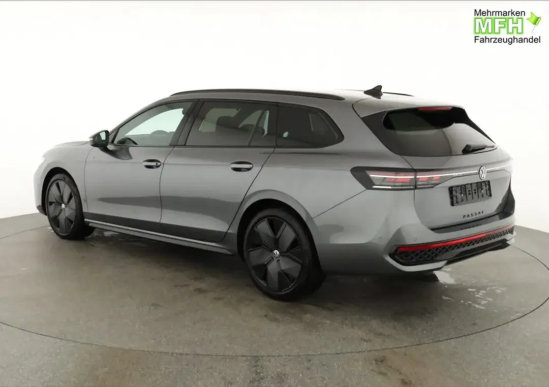 Volkswagen Passat Variant - Thumbnail 3