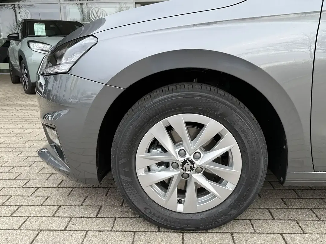 Skoda Fabia - Thumbnail 5