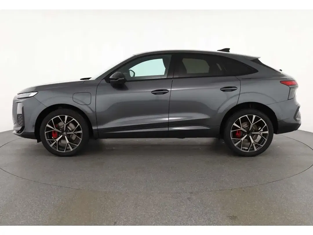 Audi Q3 - Thumbnail 4