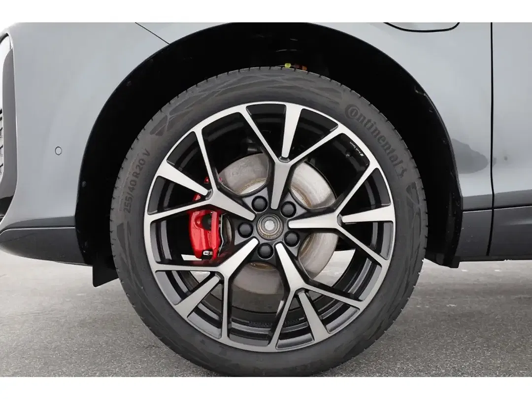 Audi Q3 - Thumbnail 7