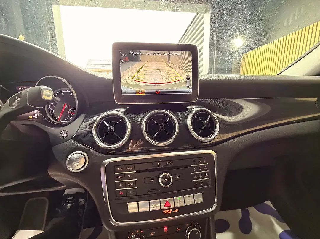 Mercedes-Benz CLA 180 - Thumbnail 14