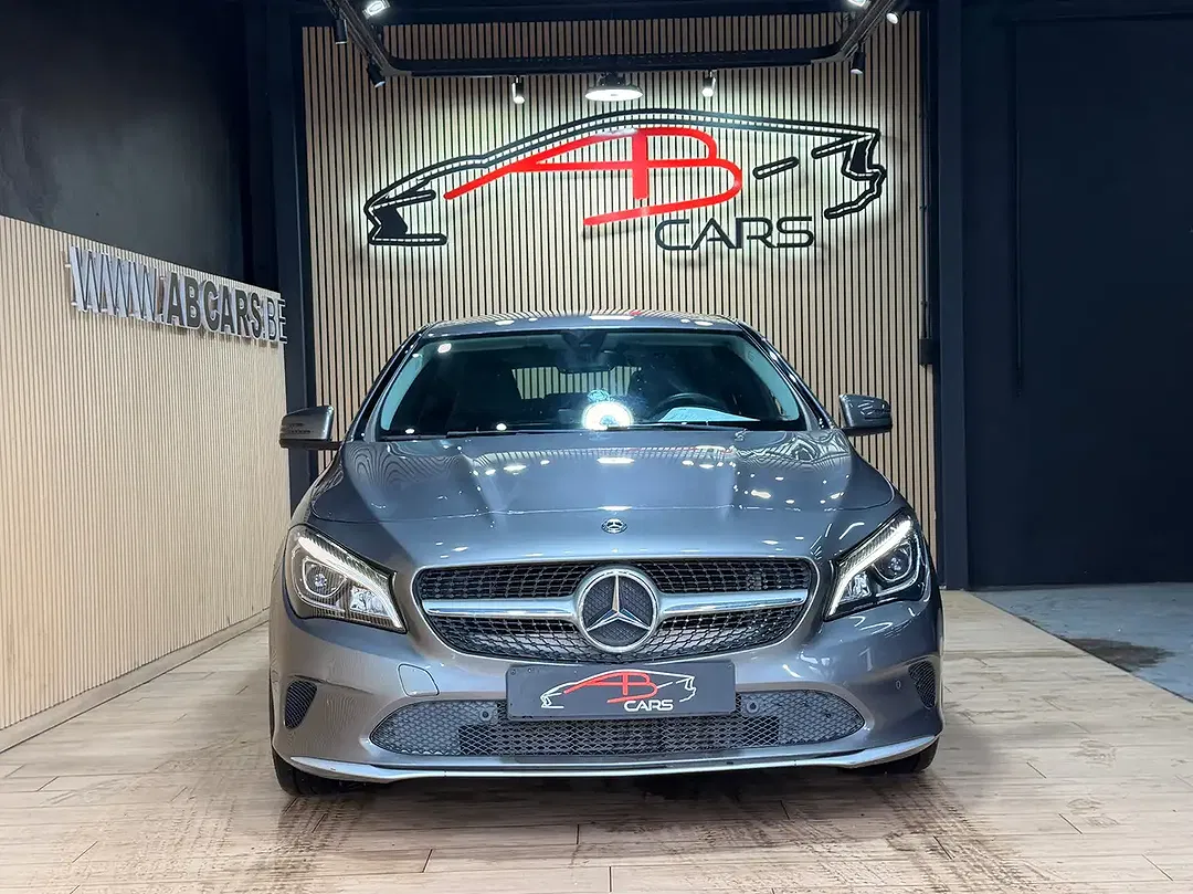 Mercedes-Benz CLA 180 - Thumbnail 4