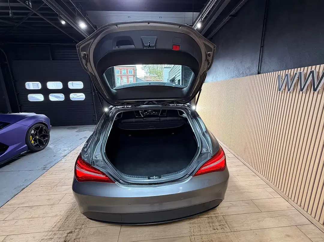 Mercedes-Benz CLA 180 - Thumbnail 8