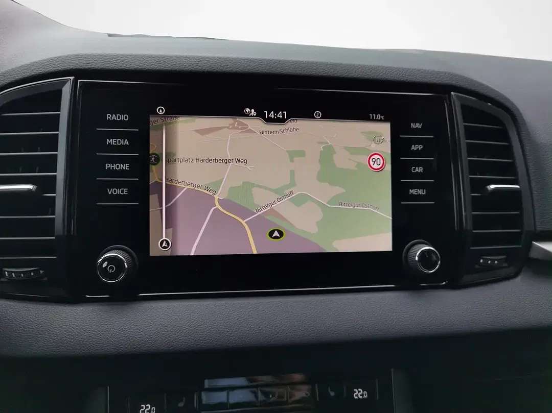 Skoda Karoq - Thumbnail 10
