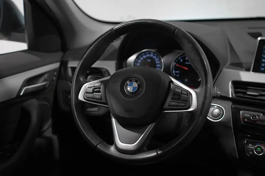 BMW X1 - Thumbnail 15