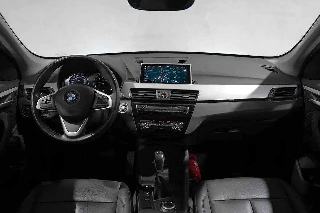 BMW X1 - Thumbnail 5