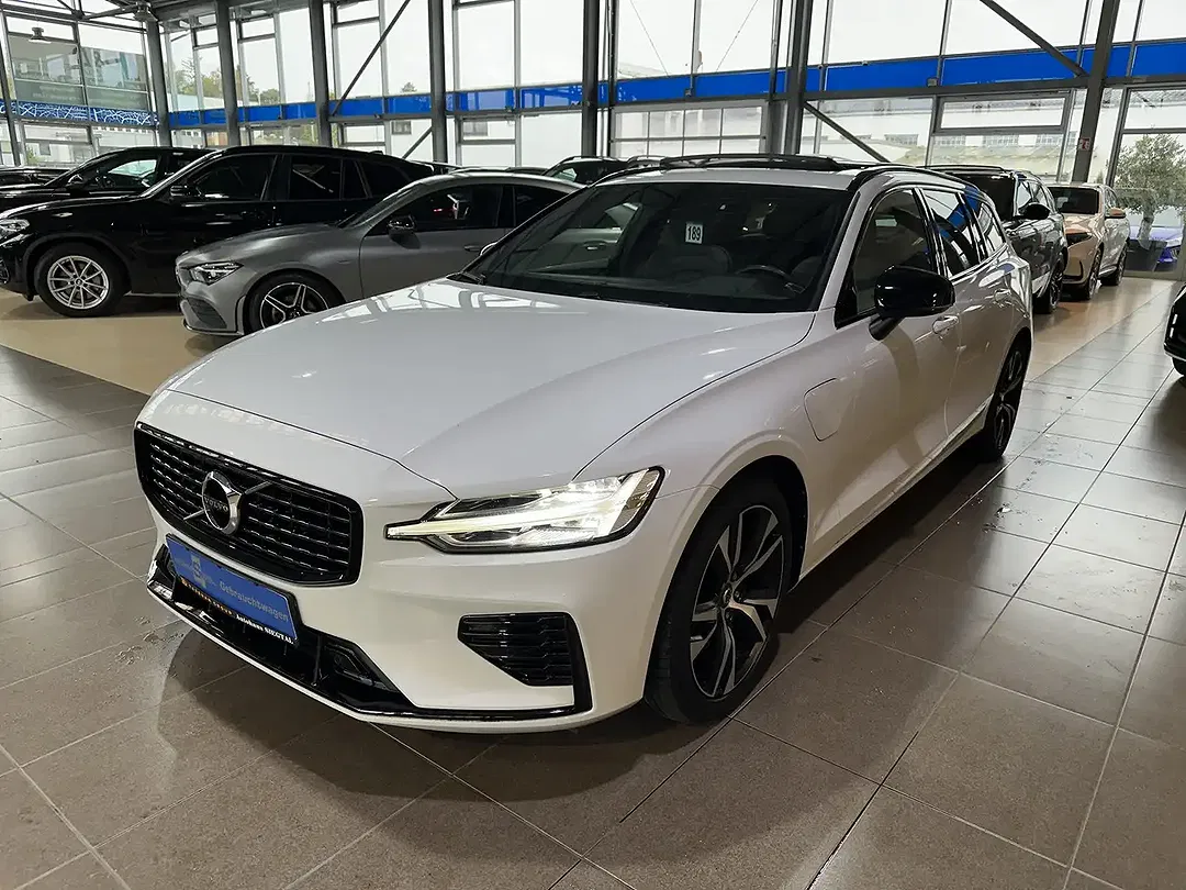Volvo V60 AWD R-Design