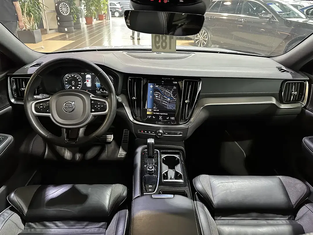 Volvo V60 - Thumbnail 14