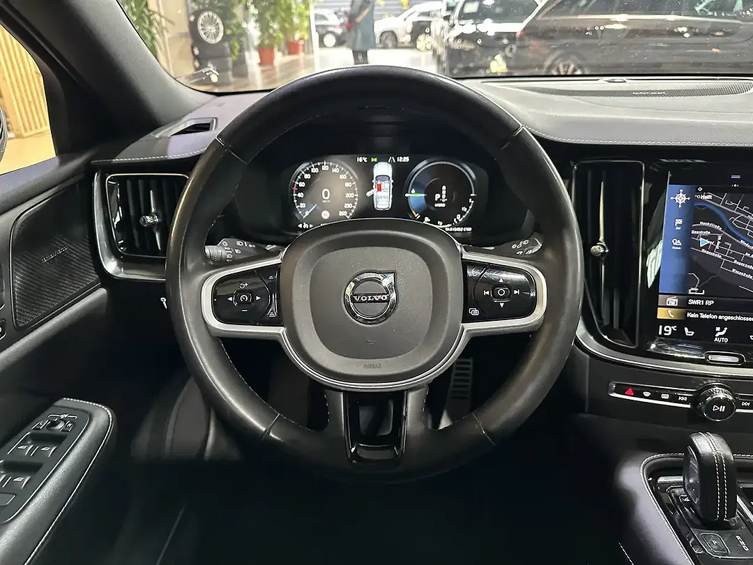 Volvo V60 - Thumbnail 15