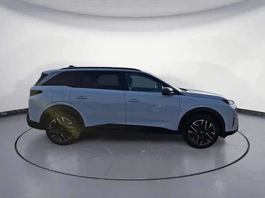 Peugeot 5008 - Thumbnail 4