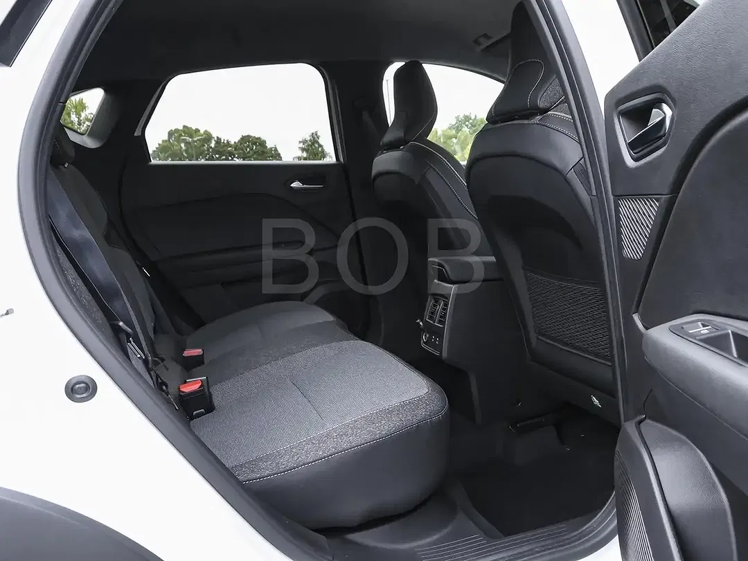 Renault Captur - Thumbnail 11