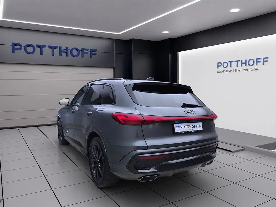 Audi Q5 - Thumbnail 3
