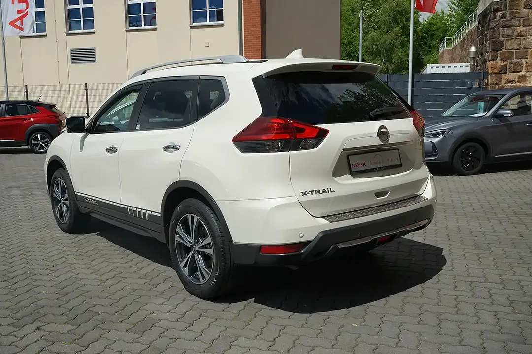 Nissan X-Trail - Thumbnail 3