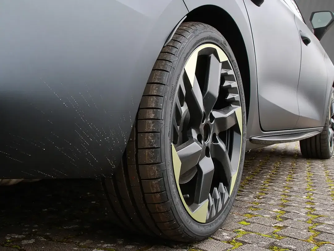 CUPRA Leon - Thumbnail 5