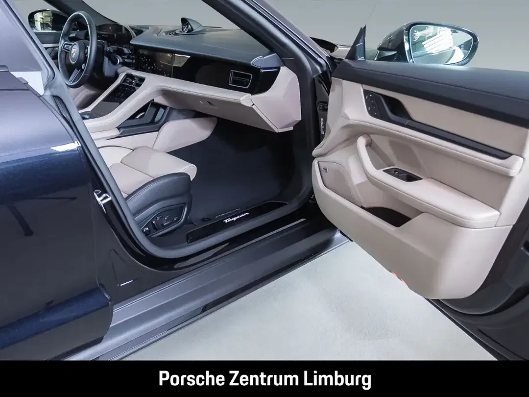 Porsche Taycan - Thumbnail 15