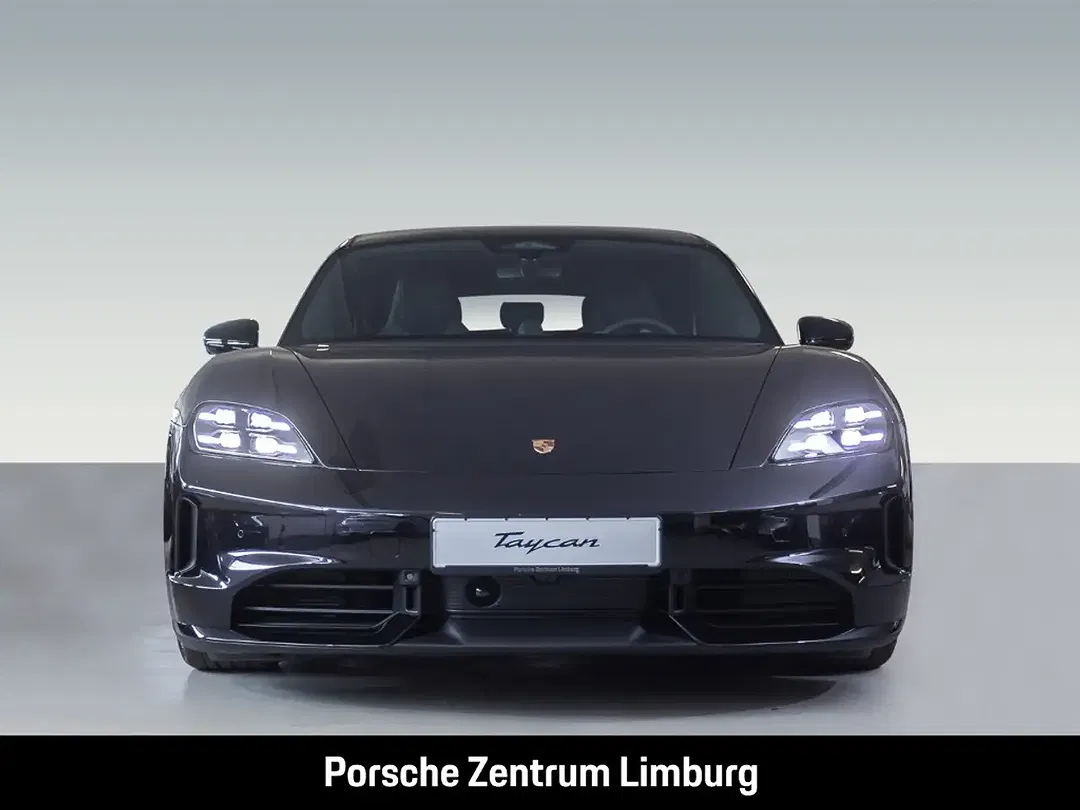 Porsche Taycan - Thumbnail 4