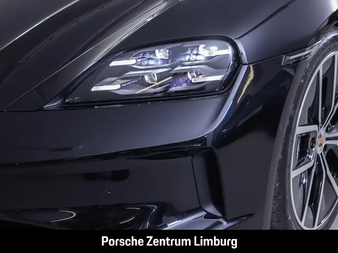 Porsche Taycan - Thumbnail 9