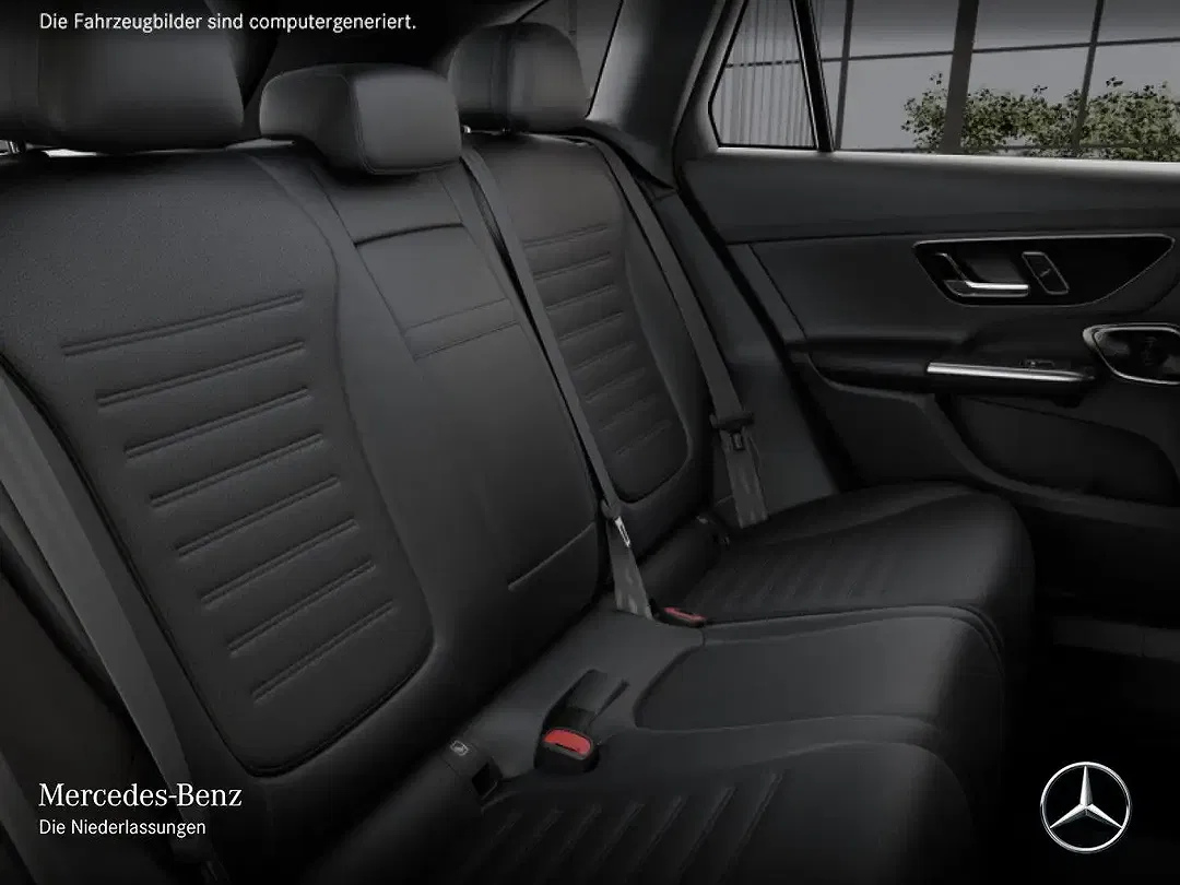 Mercedes-Benz GLC 300 - Thumbnail 11