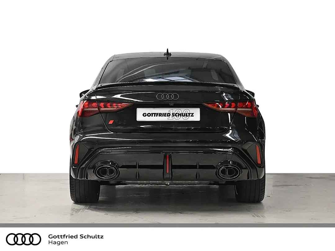 Audi RS3 - Thumbnail 4