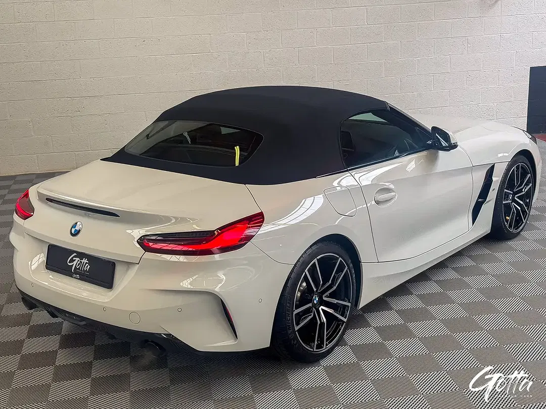 BMW Z4 - Thumbnail 4