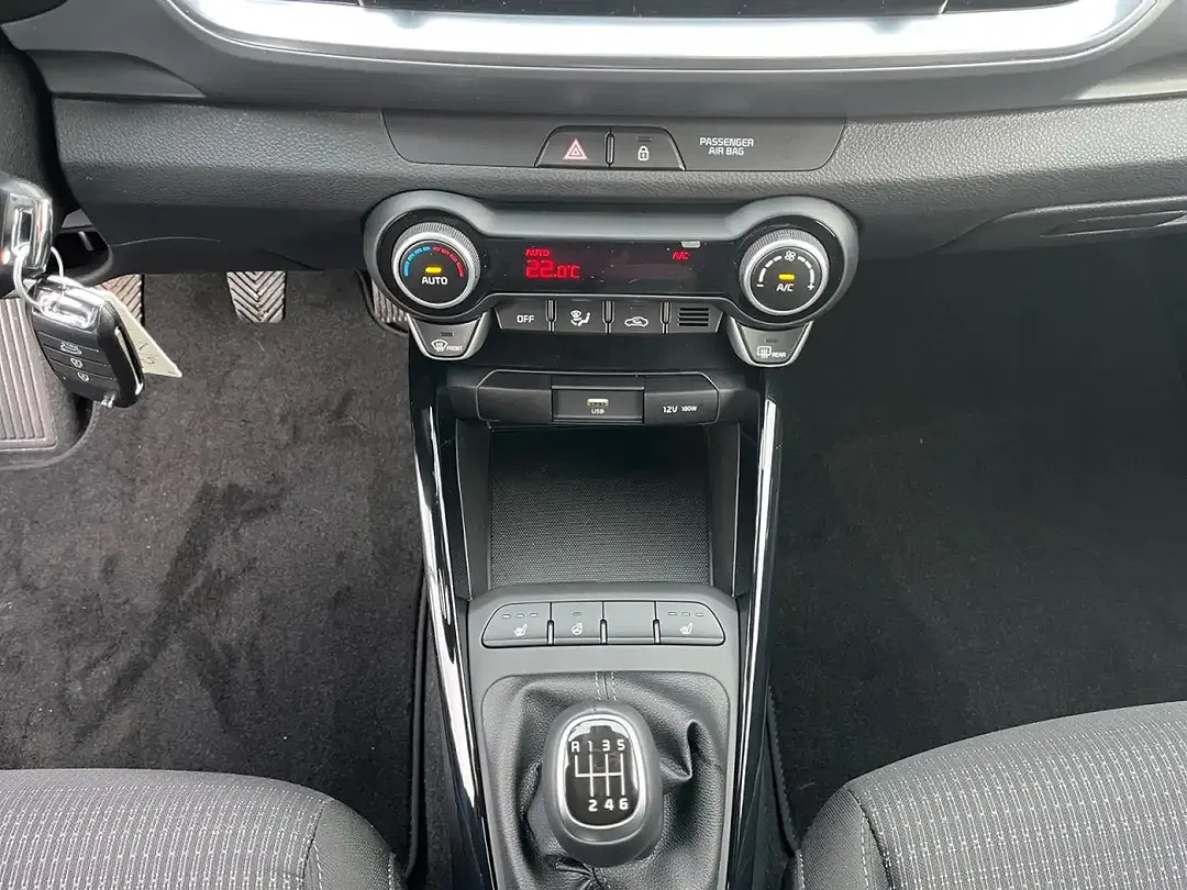 Kia Stonic - Thumbnail 14