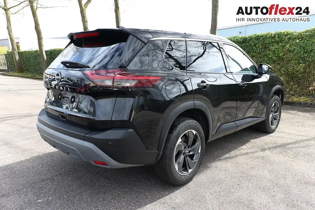 Nissan X-Trail - Thumbnail 2