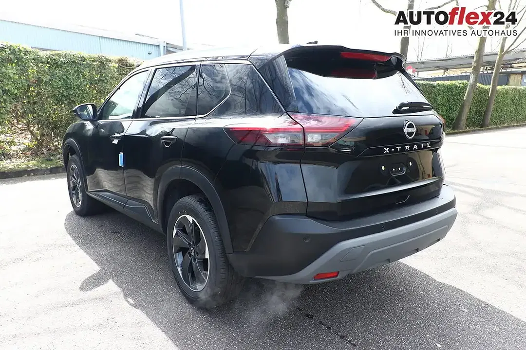Nissan X-Trail - Thumbnail 3