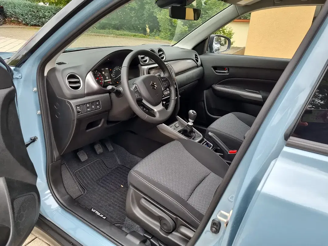 Suzuki Vitara - Thumbnail 13