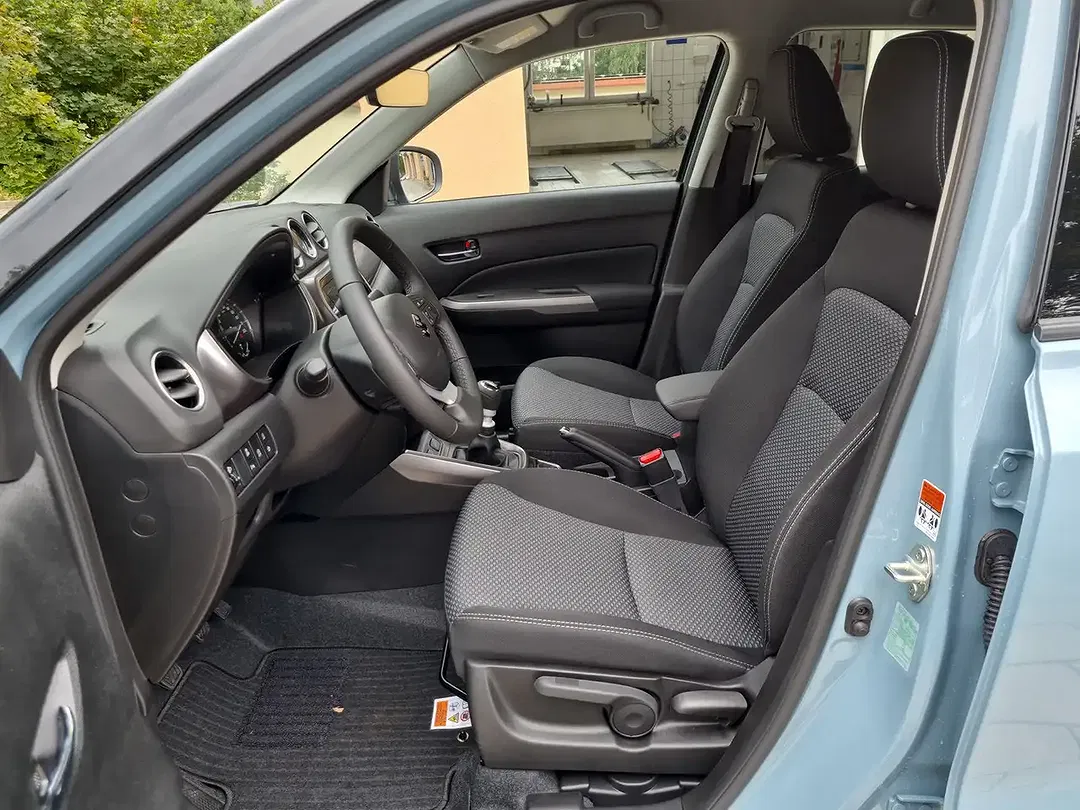 Suzuki Vitara - Thumbnail 14