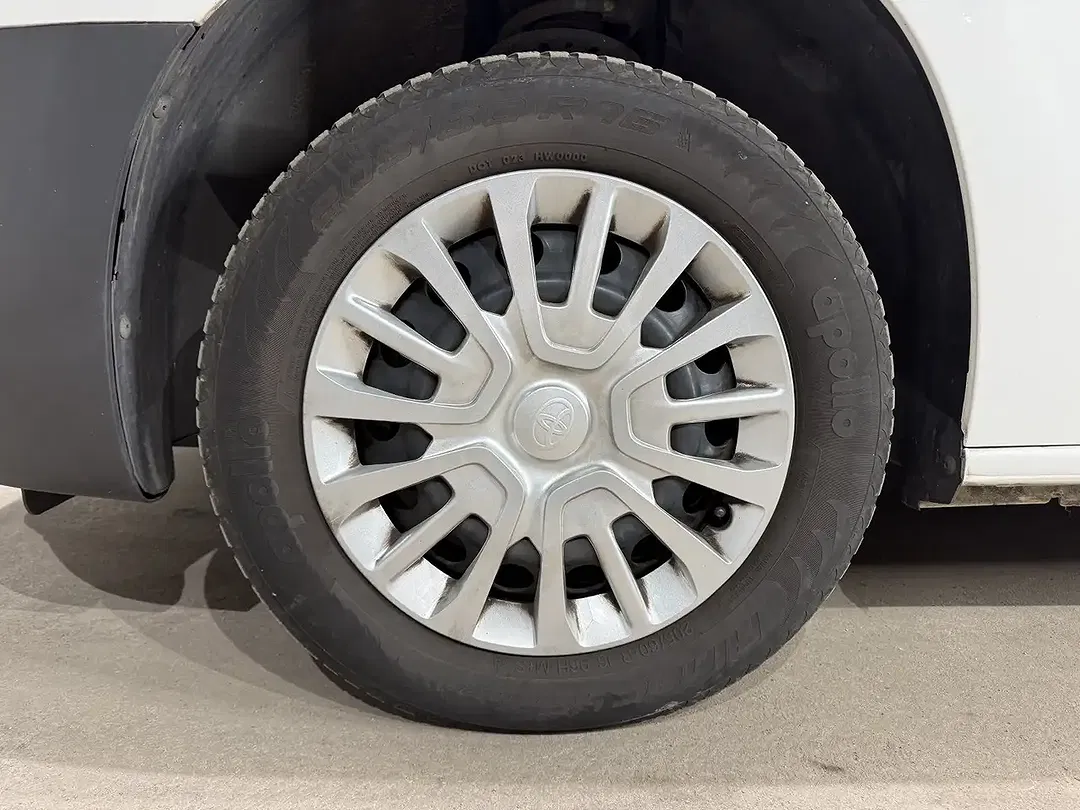 Toyota Proace City - Thumbnail 10