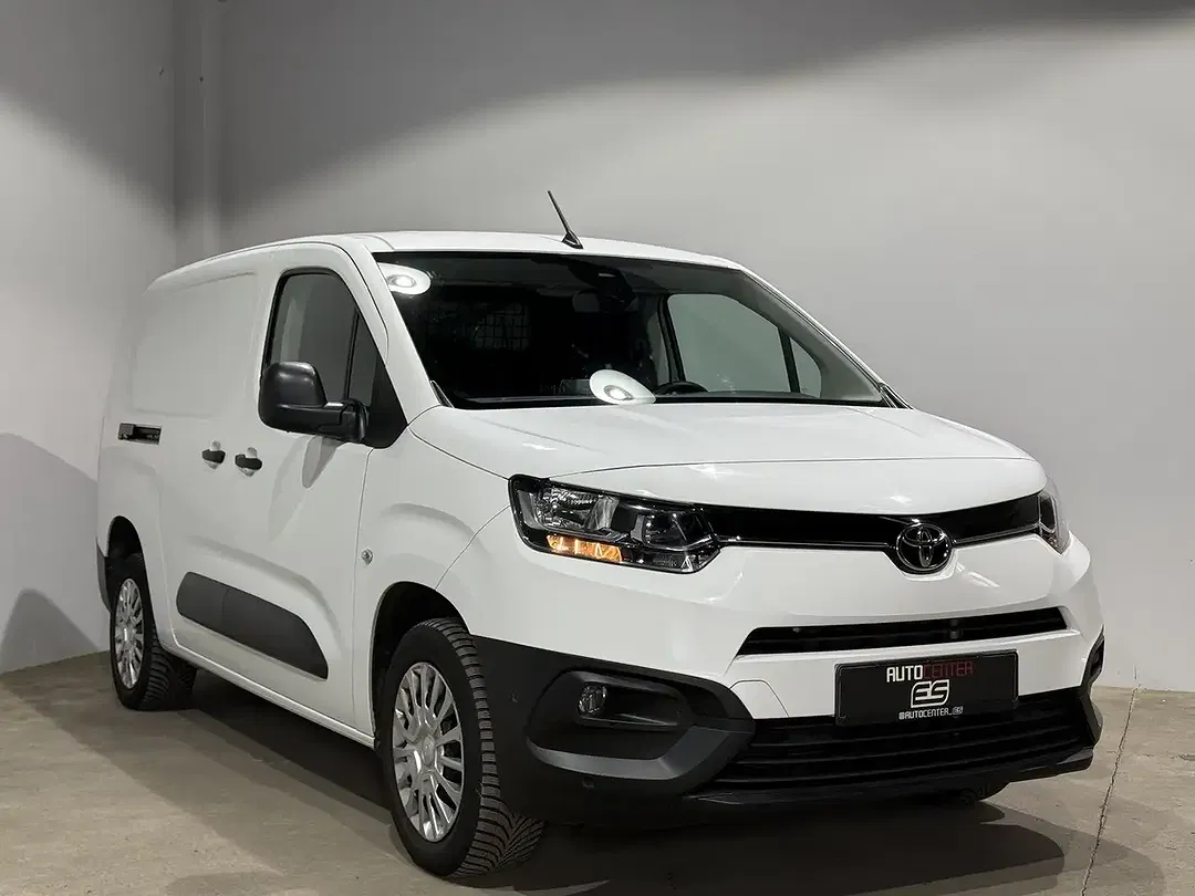 Toyota Proace City - Thumbnail 2