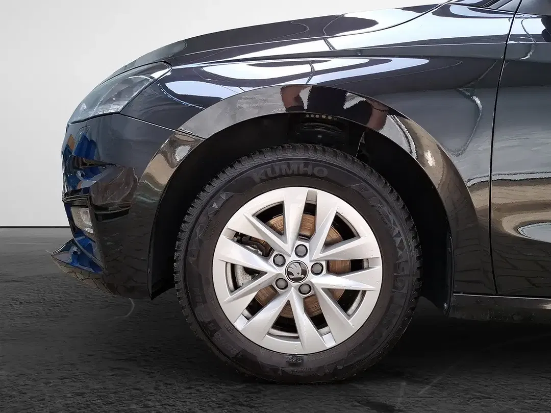 Skoda Fabia - Thumbnail 4