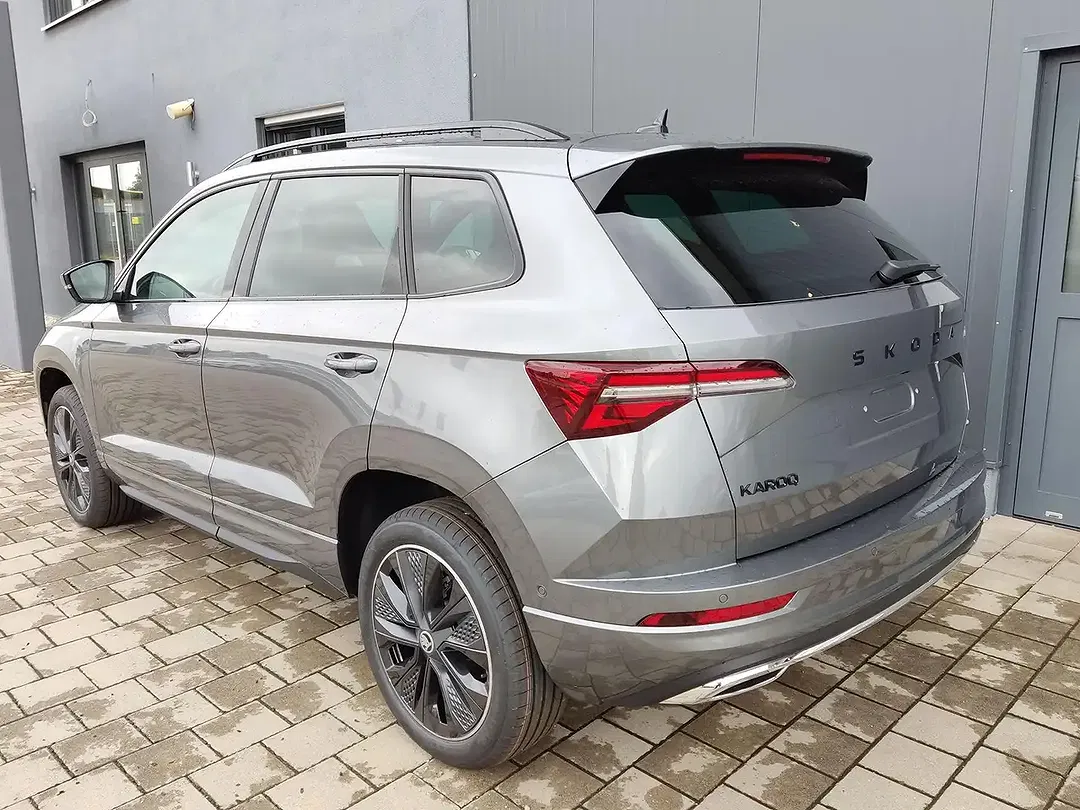 Skoda Karoq - Thumbnail 2