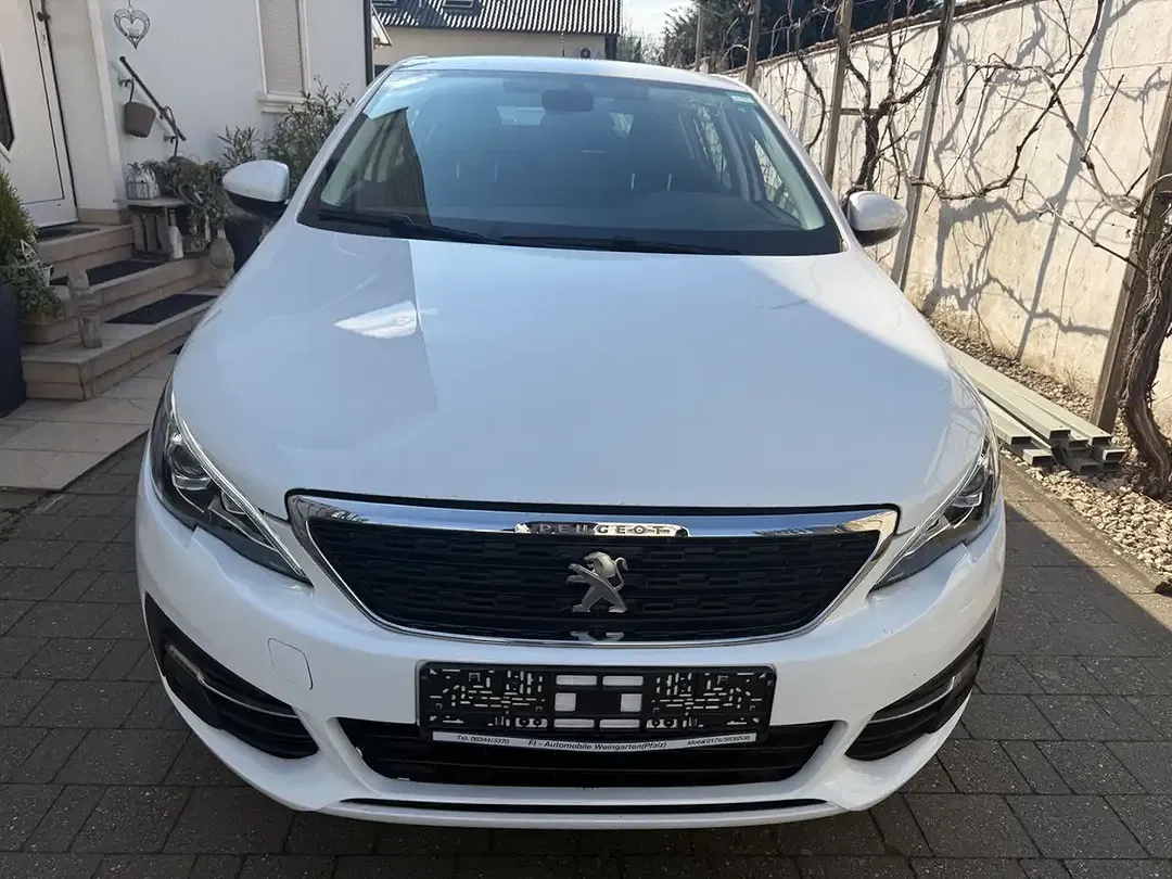 Peugeot 308 - Thumbnail 3