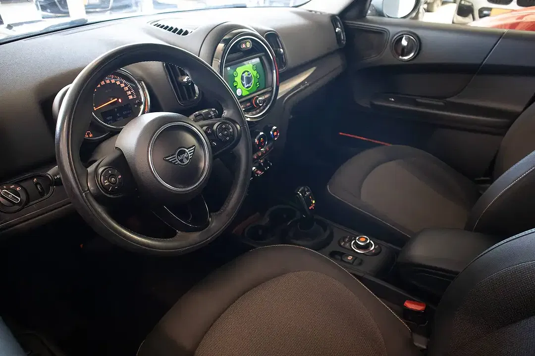 MINI Cooper Countryman - Thumbnail 9