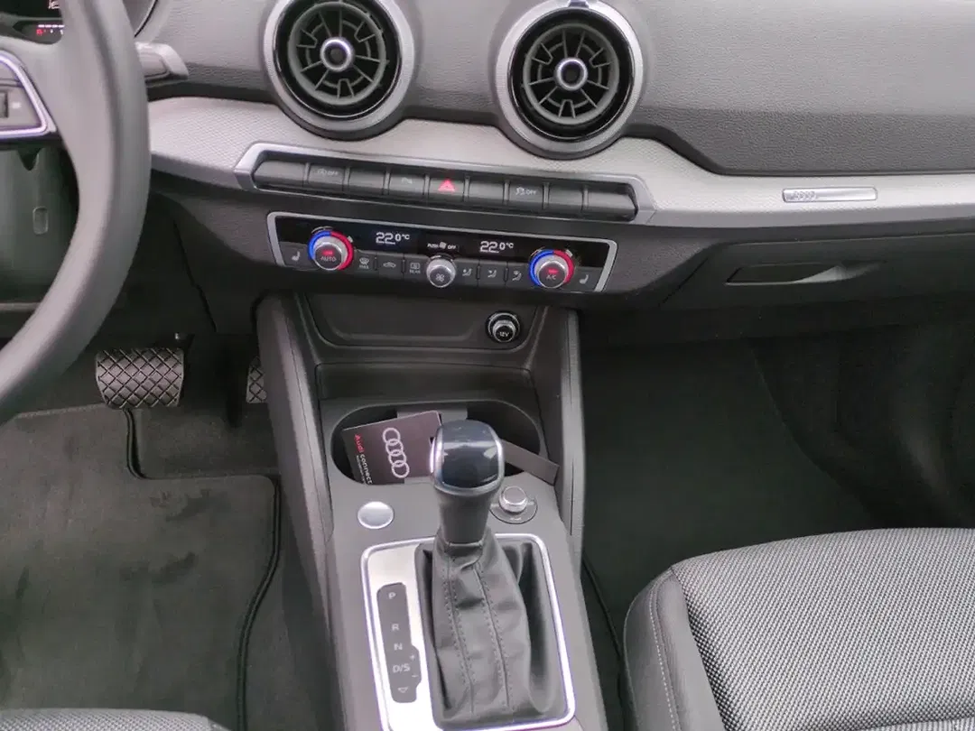 Audi Q2 - Thumbnail 11